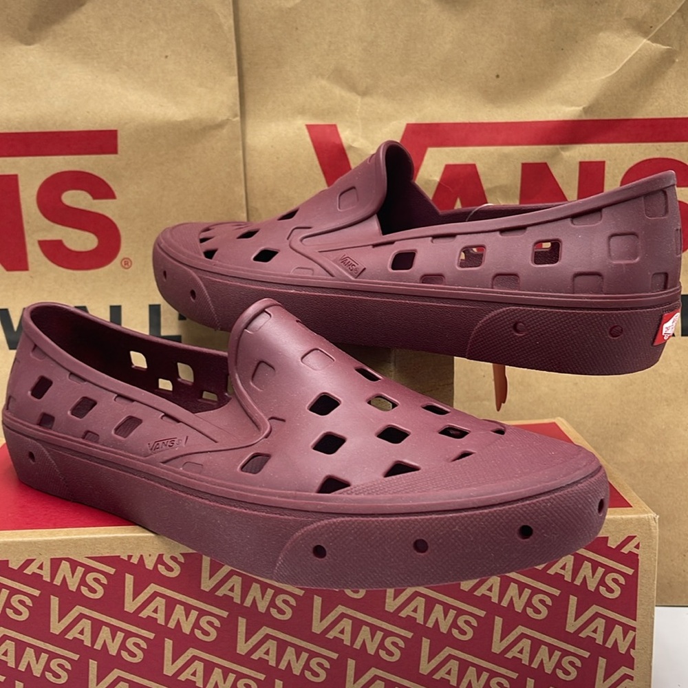 Vans Men’s Slip-On Trk Tawny Port 
VN0A5HF8TWP
Sneakers - Picture 8 of 16